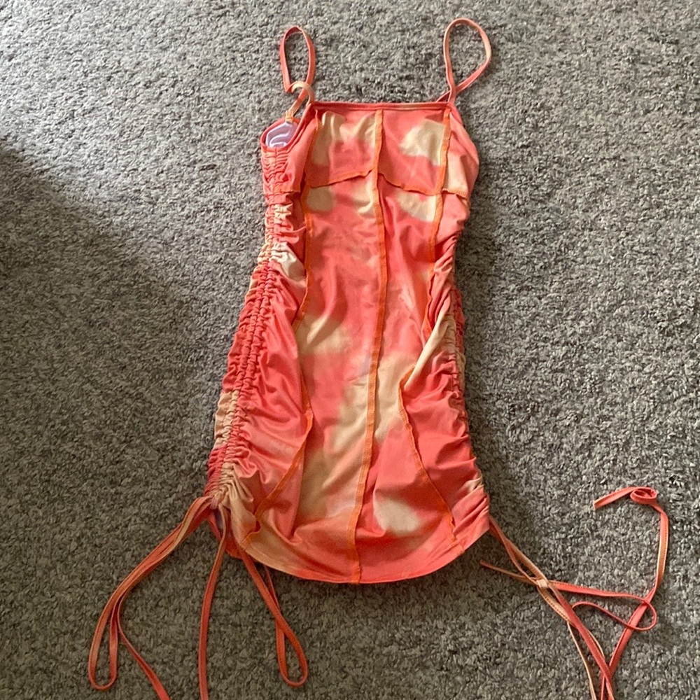 Orange and yellow scrunch dress